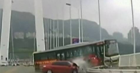 Chongqing bus plunge caused by fight between driver and passenger