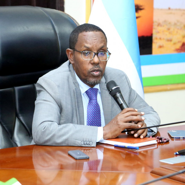 Xasan Shire Abgaal: Deni wuxuu tartamayaa isaga oo xilka haya