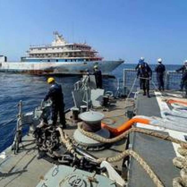 Merchant Vessel Loses Power in Somalia's Waters - Vimarsana News