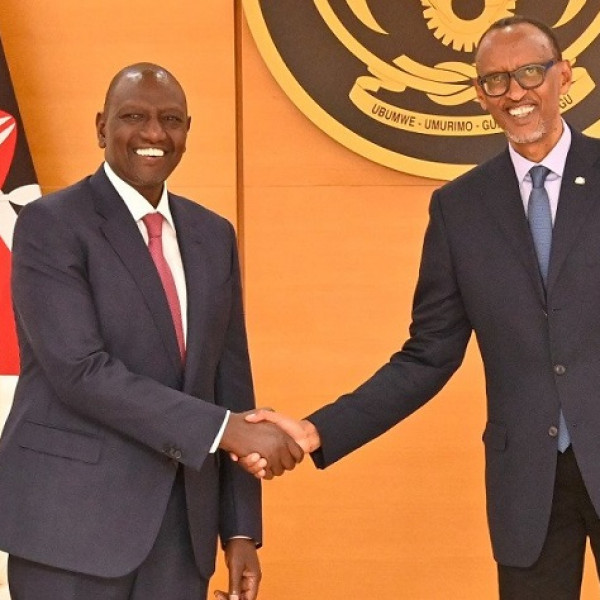 Kenya and Rwanda leaders sign 10 MoU to boost trade cooperation