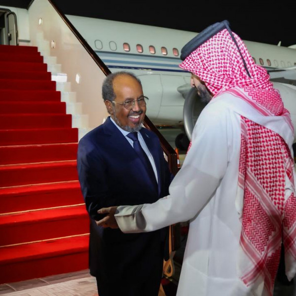Somali President Arrives in Qatar for Strategic Partnership Talks