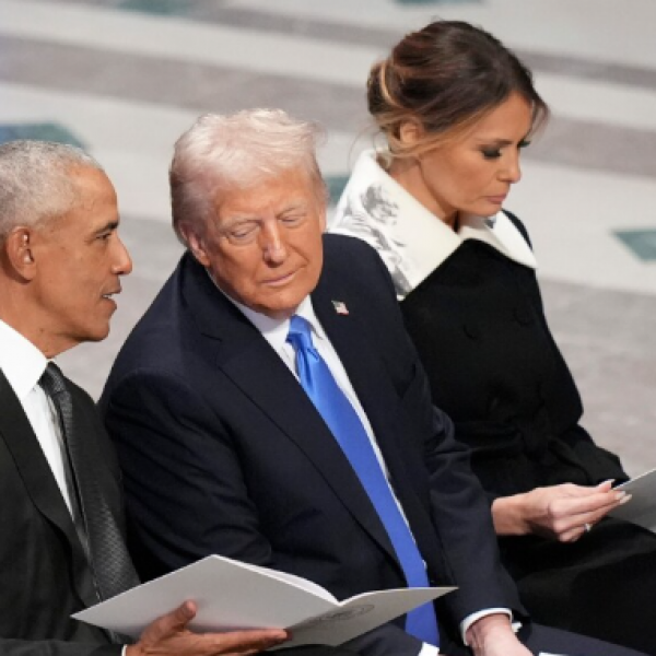 Obama decries loss of ‘shame’ in politics after racist Trump post